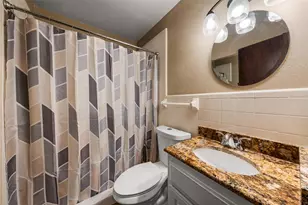 436 Topeka Dr, Woodway, TX 76712 - Photo 13