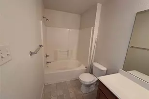2326 Kingsway Dr, Arlington, TX 76012 - Photo 15