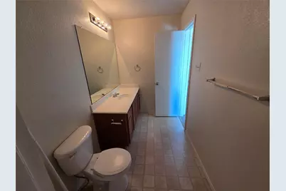 2326 Kingsway Drive, Arlington, TX 76012 - Photo 17