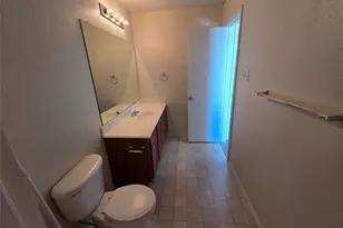 2326 Kingsway Dr, Arlington, TX 76012 - Photo 17