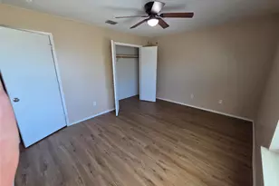 2326 Kingsway Dr, Arlington, TX 76012 - Photo 17