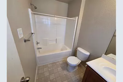2326 Kingsway Drive, Arlington, TX 76012 - Photo 11