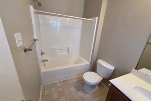 2326 Kingsway Dr, Arlington, TX 76012 - Photo 11