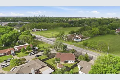 3901 Woodlane Avenue, Haltom City, TX 76117 - Photo 31