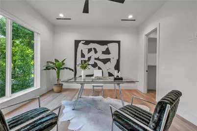 419 W Colorado Boulevard, Dallas, TX 75208 - Photo 5