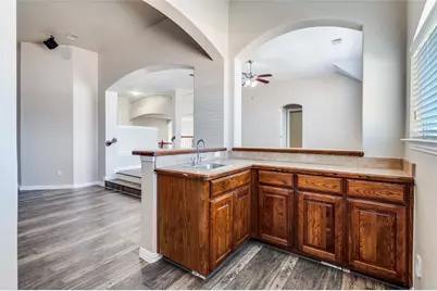 2260 Bald Eagle Way, Grand Prairie, TX 75052 - Photo 7