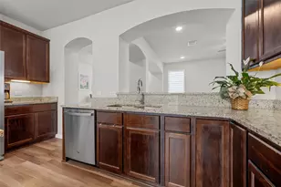 10232 Driskill Dr, Waco, TX 76708 - Photo 9