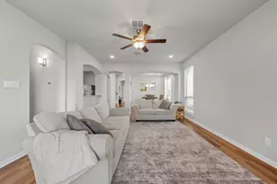 10232 Driskill Dr, Waco, TX 76708 - Photo 5