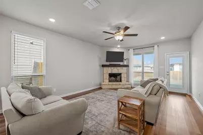 10232 Driskill Drive, Waco, TX 76708 - Photo 3