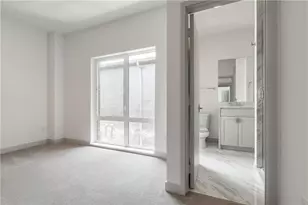 2290 N Fitzhugh Ave, Dallas, TX 75204 - Photo 17