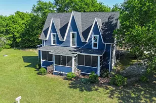 453 E Marshall St, Van Alstyne, TX 75495 - Photo 3