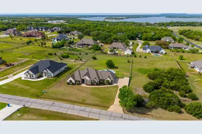 209 Martin Drive, Granbury, TX 76049 - Photo 37