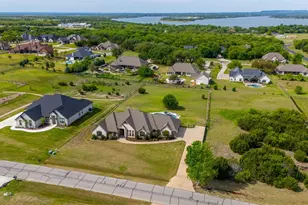 209 Martin Dr, Granbury, TX 76049 - Photo 37