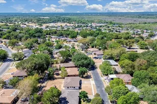 6540 Seco Blvd, Dallas, TX 75217 - Photo 37