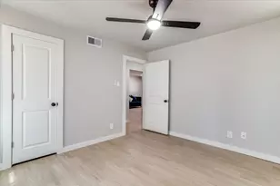 6540 Seco Blvd, Dallas, TX 75217 - Photo 23