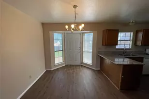 1218 Greenbriar Ln, Lancaster, TX 75146 - Photo 9