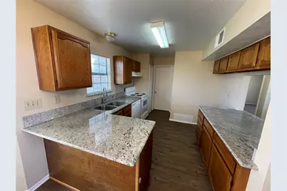 1218 Greenbriar Lane, Lancaster, TX 75146 - Photo 11