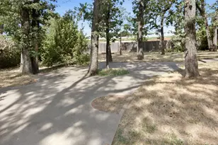 6500 Callahan Ct, Fort Worth, TX 76112 - Photo 23