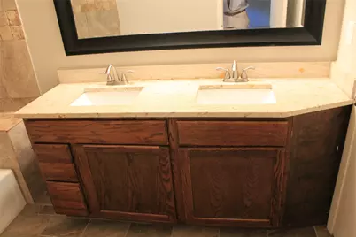 809 W Northgate Drive, Irving, TX 75062 - Photo 15