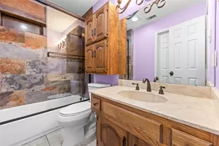 3010 Club Hill Dr, Garland, TX 75043 - Photo 23