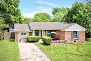 424 Classen Dr, Dallas, TX 75218 - Photo 1