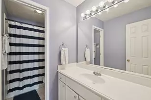 441 Valley View Dr, Lewisville, TX 75067 - Photo 23