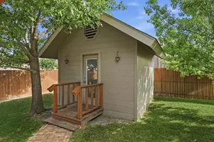 340 Merced St, Burleson, TX 76028 - Photo 39