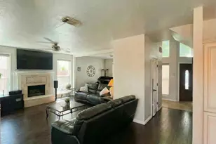 825 Wynnpage Ln, Plano, TX 75075 - Photo 5