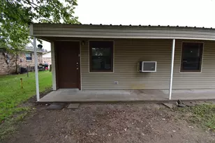 606 N Main St, Collinsville, TX 76233 - Photo 1