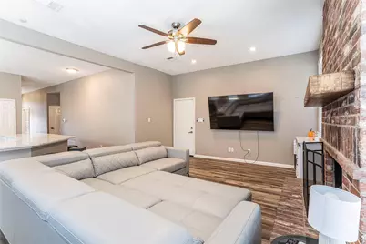 8409 Lake Bend Drive, Rowlett, TX 75088 - Photo 3