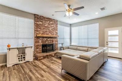 8409 Lake Bend Drive, Rowlett, TX 75088 - Photo 5