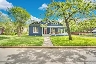 806 N Preston St, Ennis, TX 75119 - Photo 3