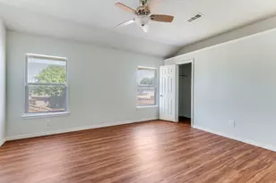 8509 Coventry Dr, Rowlett, TX 75089 - Photo 9