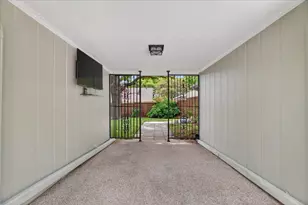 9624 Atherton Dr, Dallas, TX 75243 - Photo 19