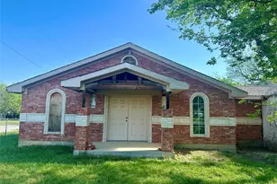 3022 25 Th St, Fort Worth, TX 76106 - Photo 1