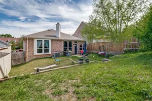 805 E Huitt Ln, Euless, TX 76040 - Photo 23