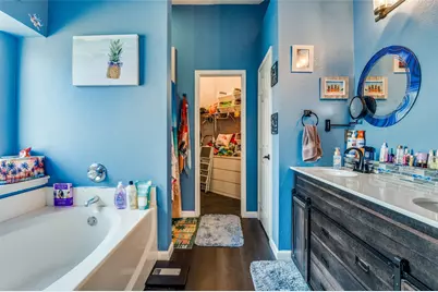 805 E Huitt Lane, Euless, TX 76040 - Photo 21