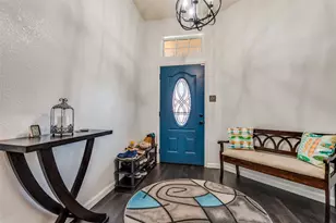 805 E Huitt Ln, Euless, TX 76040 - Photo 3