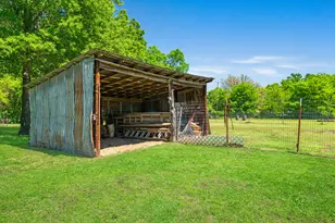 1530 W Front St, Blossom, TX 75416 - Photo 37