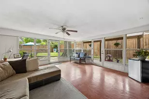 635 Classen Dr, Dallas, TX 75218 - Photo 21