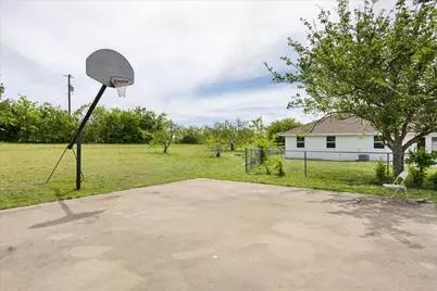 117 Paige Street, Weatherford, TX 76088 - Photo 23