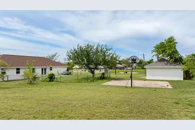 117 Paige Street, Weatherford, TX 76088 - Photo 23