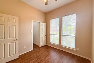 8902 Bayshore Ln, Rowlett, TX 75088 - Photo 17