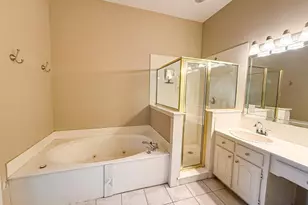 8902 Bayshore Ln, Rowlett, TX 75088 - Photo 13