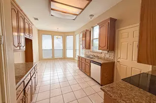 8902 Bayshore Ln, Rowlett, TX 75088 - Photo 5