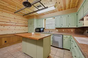 201 N Brown St, Tom Bean, TX 75489 - Photo 13