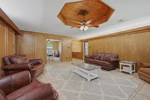 201 N Brown St, Tom Bean, TX 75489 - Photo 9