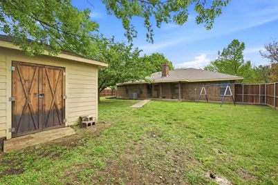 201 N Brown Street, Tom Bean, TX 75489 - Photo 31