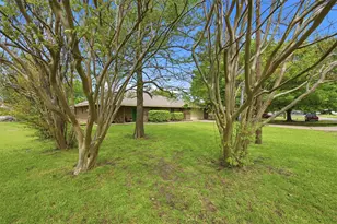 201 N Brown St, Tom Bean, TX 75489 - Photo 3