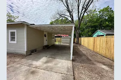 500 W Lone Star Avenue, Cleburne, TX 76033 - Photo 17